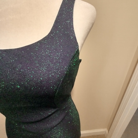 Vintage Nadine Iridescent Green Sleeveless Evening Dress With Cut-Out Back - Picture 6 of 10
